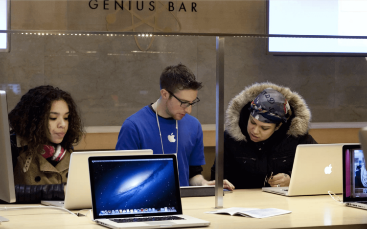 Apple уличили в накрутке цен на ремонт техники. Фото.