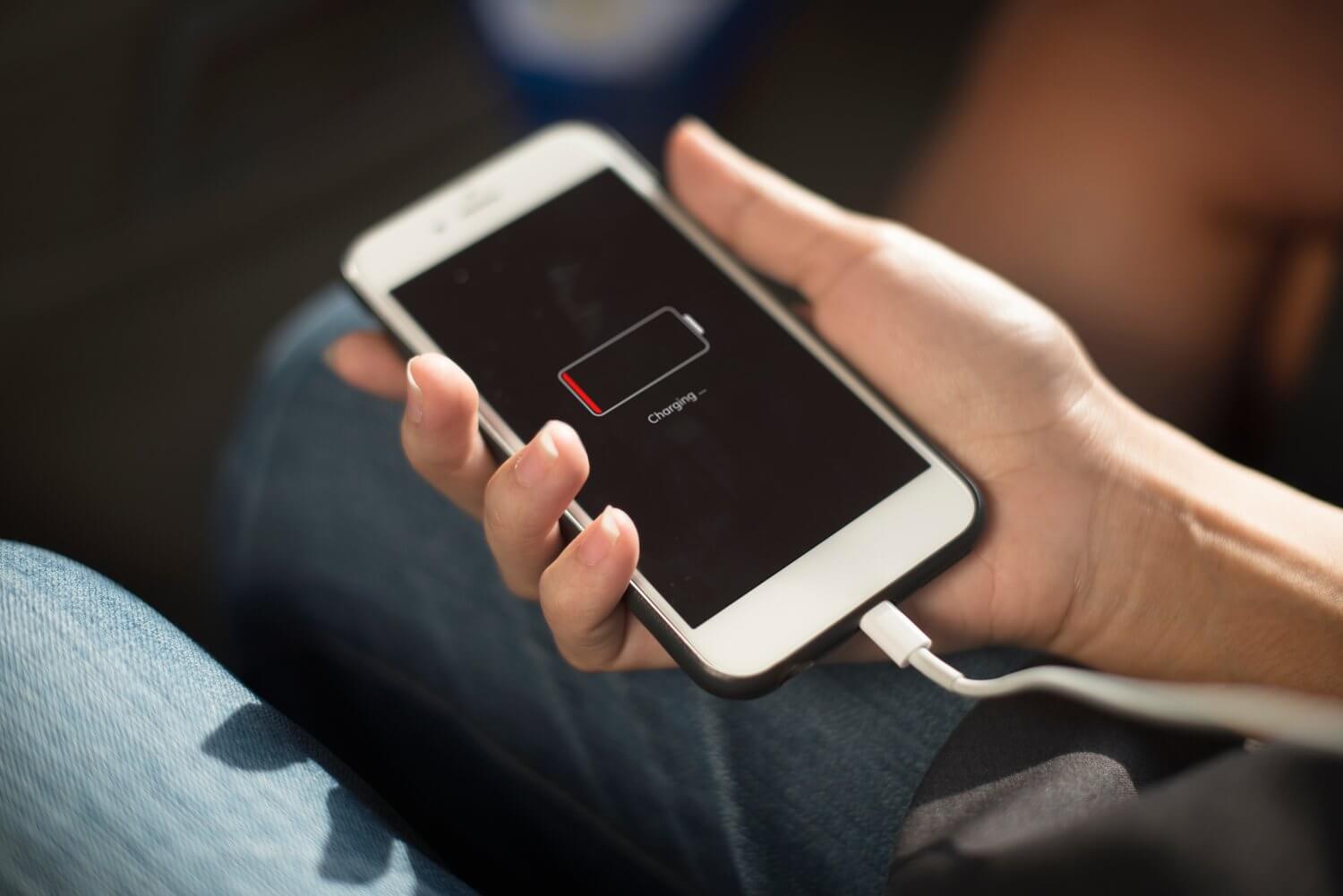 Найдена причина низкой автономности устройств на iOS 12. Найдена причина низкой автономности устройств на iOS 12. Фото.