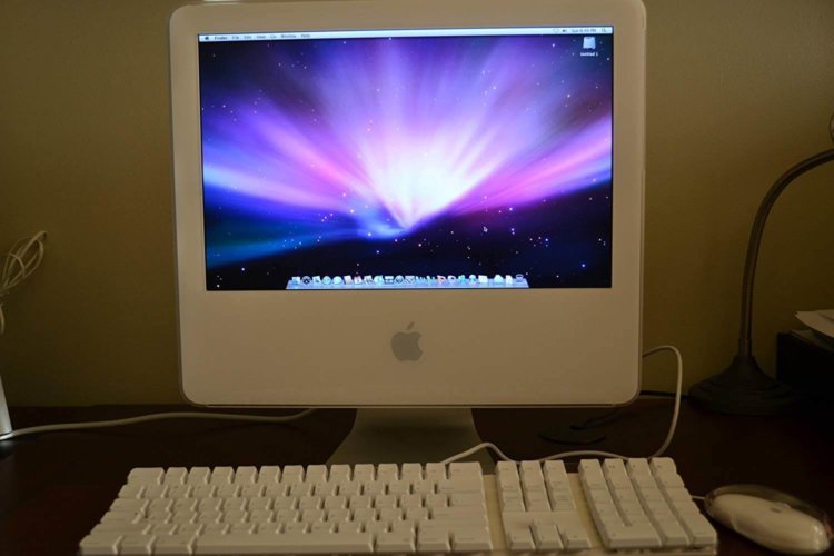 Сентябрёнок, или iMac Core 2 (IG). Фото.