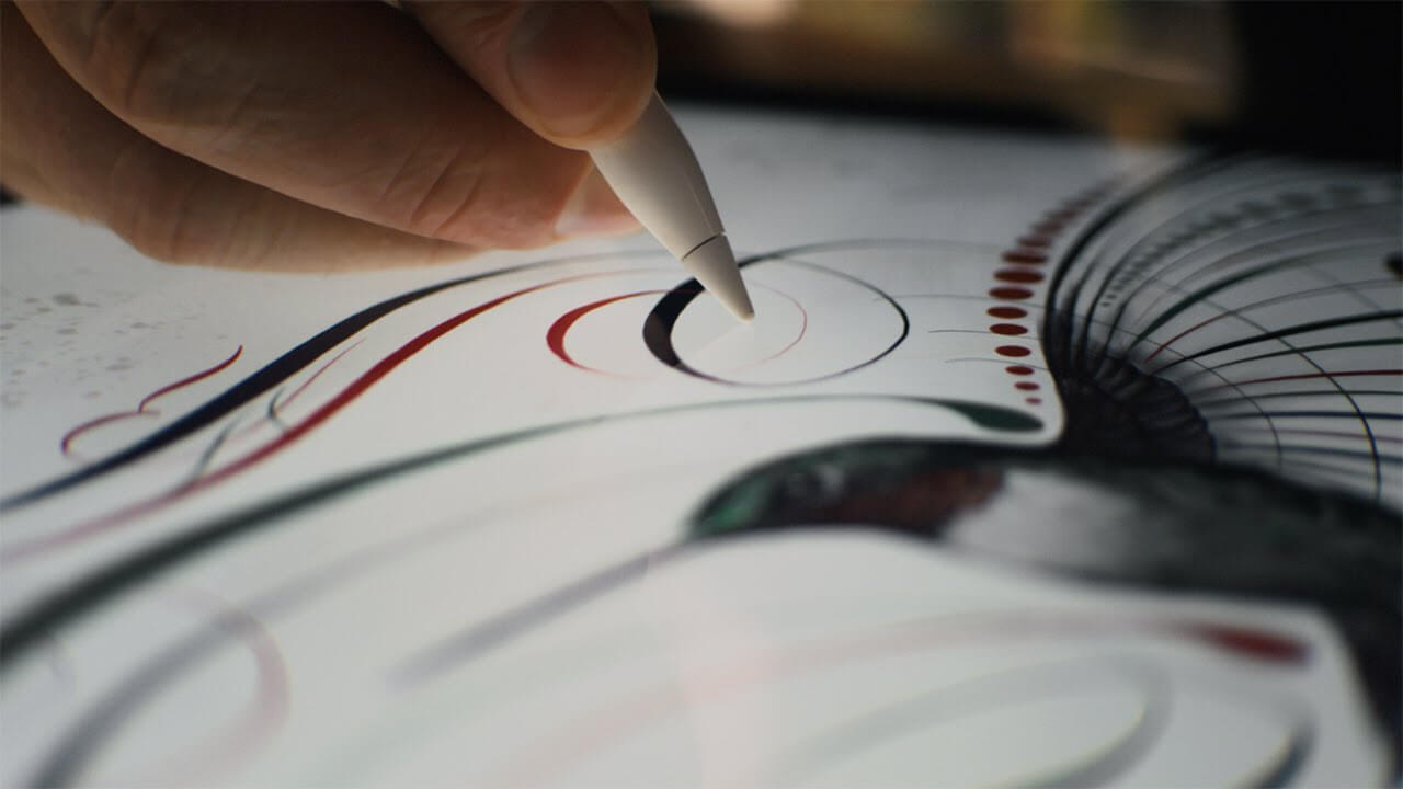 Обновленный Apple Pencil будет работать только с новыми iPad Pro. Обновленный Apple Pencil будет работать только с новыми iPad Pro. Фото.