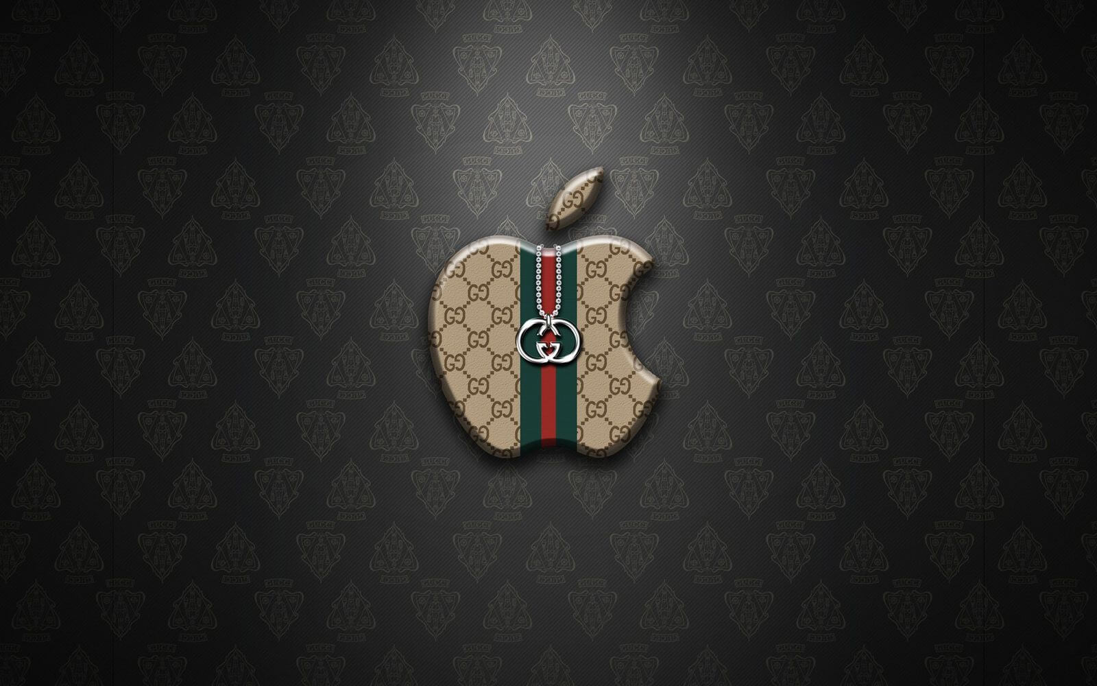 Yves Saint Laurent и Gucci обратились к Apple за помощью. Yves Saint Laurent и Gucci обратились к Apple за помощью. Фото.