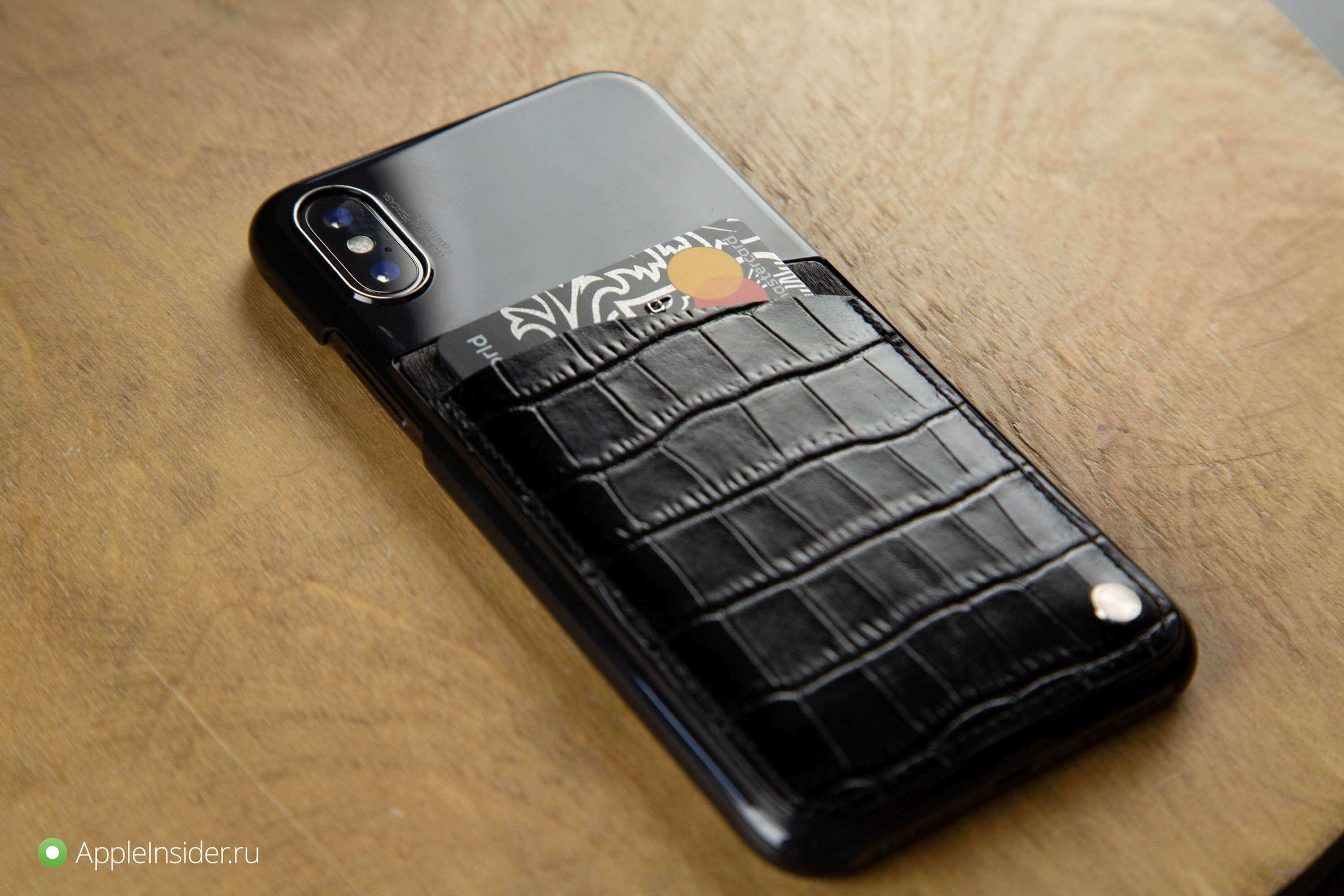 PEGACASA — чехлы для iPhone от партнера Apple. PEGACASA — чехлы для iPhone от партнера Apple. Фото.