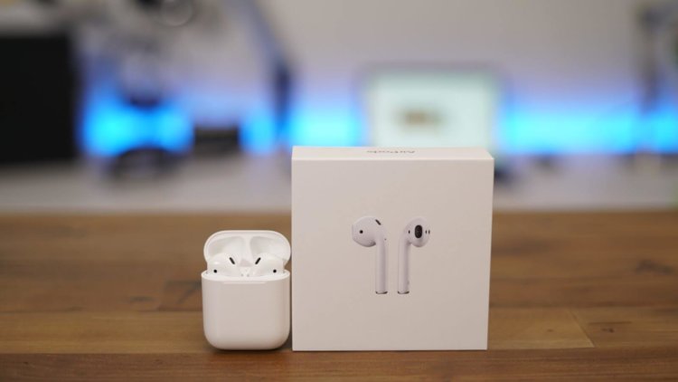 AirPods стали хитом продаж в преддверии праздников. Фото.