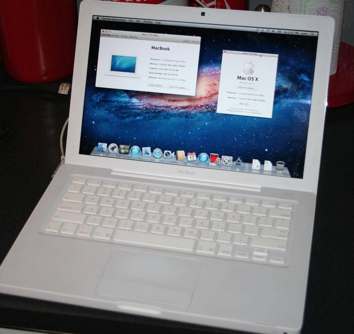 Первый новый Mac эпохи iPhone (MacBook). Варианты. Первый новый Mac эпохи iPhone (MacBook). Варианты. Фото.