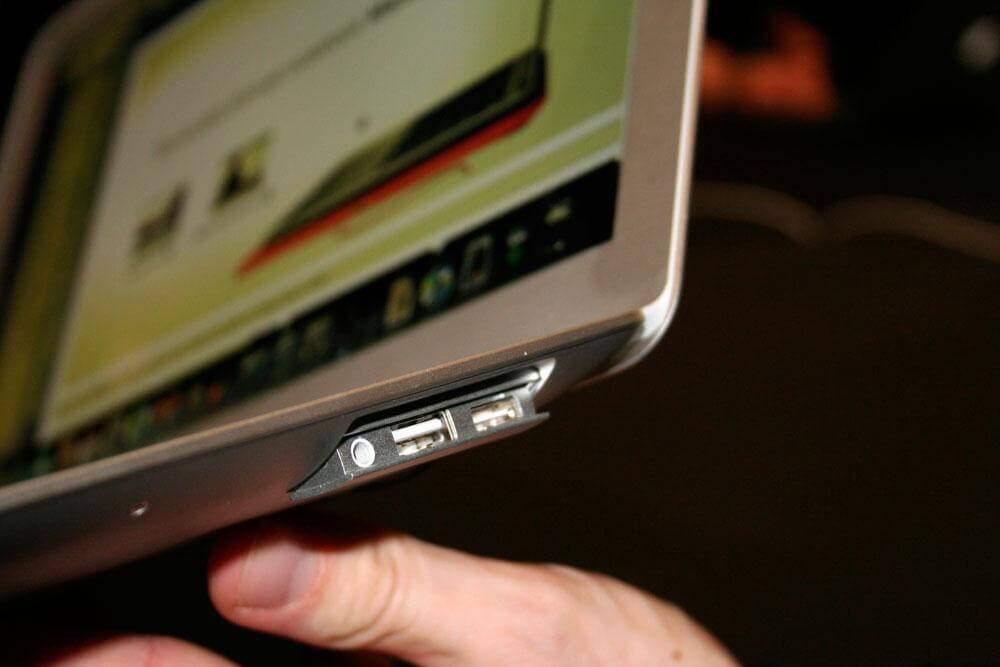 Компьютер из воздуха: MacBook Air (NVIDIA). Варианты. Компьютер из воздуха: MacBook Air (NVIDIA). Варианты. Фото.