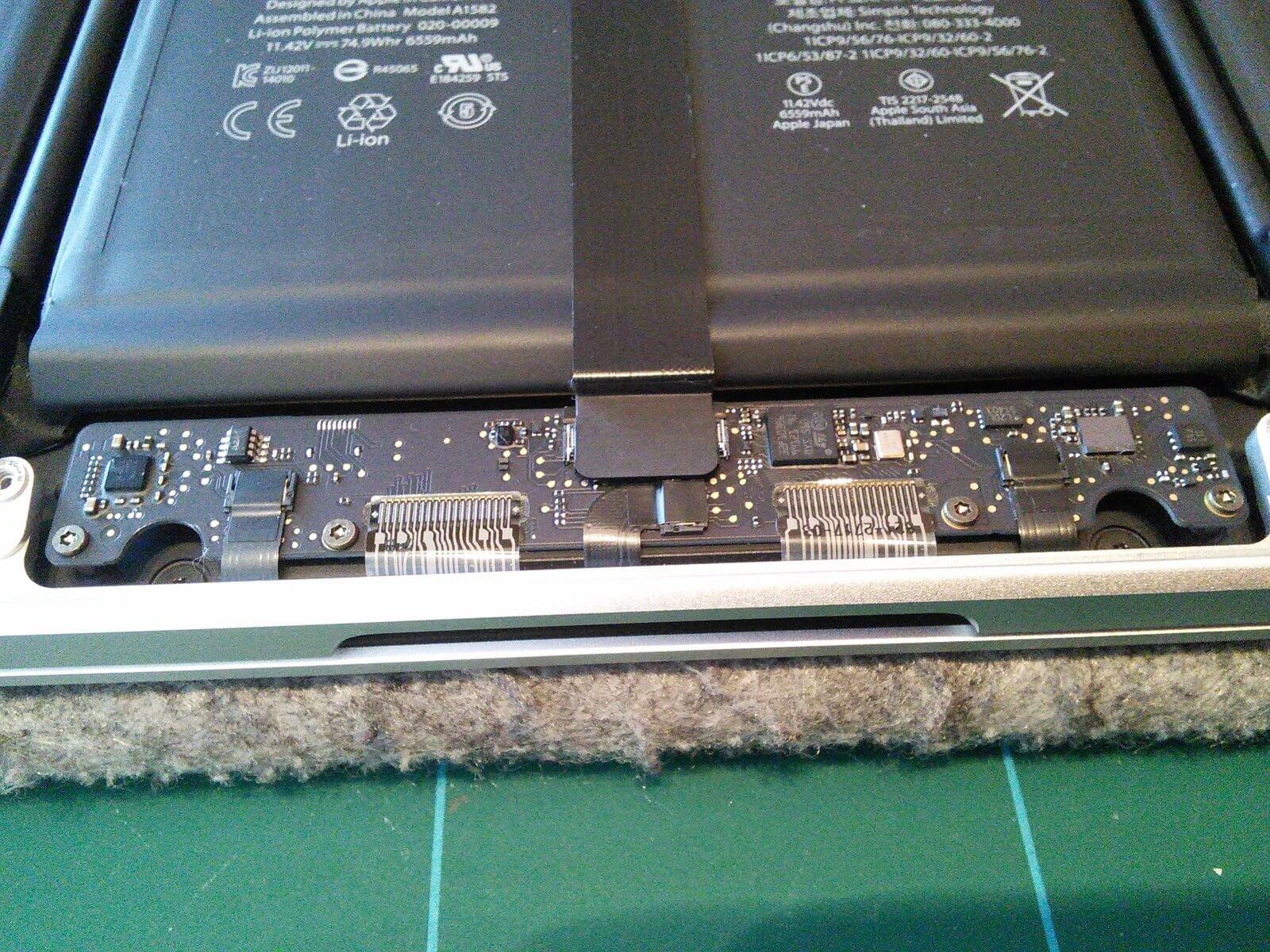Клавиатура некоторых MacBook Pro выходит из строя. Клавиатура некоторых MacBook Pro выходит из строя. Фото.