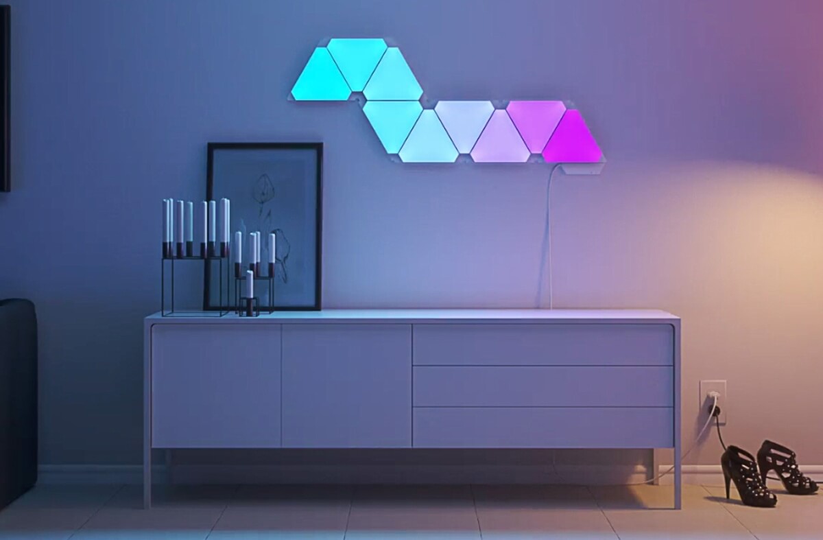 Новогодняя подборка подарков от AppleInsider.ru и Madrobots. Умная подсветка Nanoleaf Aurora. Новогодняя подборка подарков от AppleInsider.ru и Madrobots. Умная подсветка Nanoleaf Aurora. Фото.