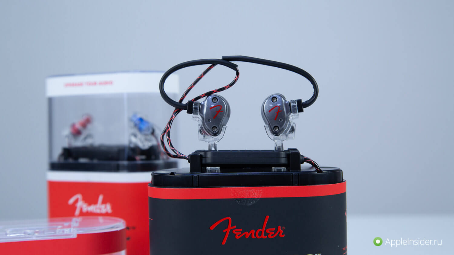 Даешь бас! Новые наушники и колонка от Fender. Даешь бас! Новые наушники и колонка от Fender. Фото.