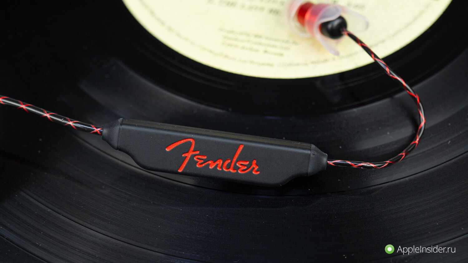 Даешь бас! Новые наушники и колонка от Fender. Даешь бас! Новые наушники и колонка от Fender. Фото.