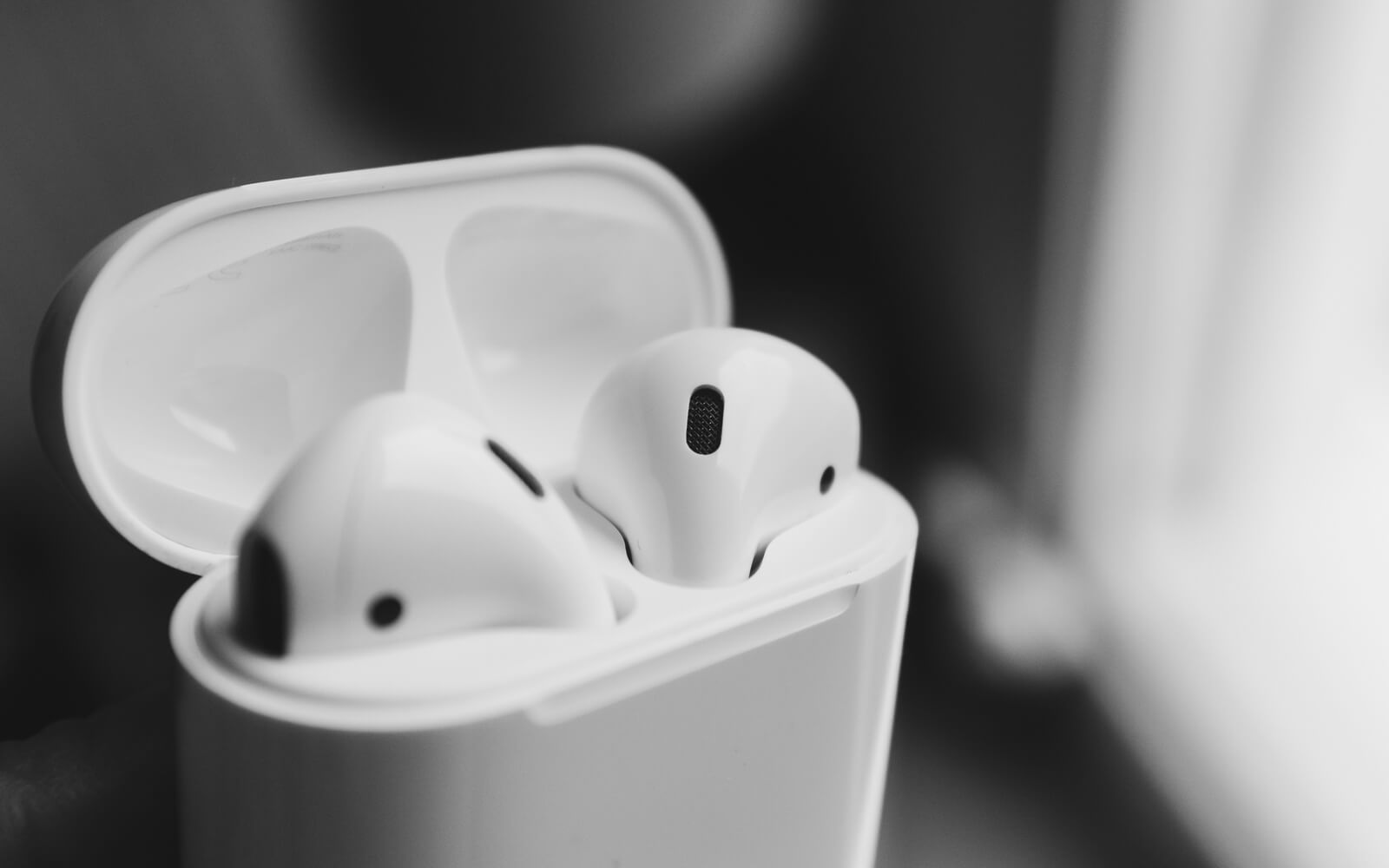 Самый дешевый iPhone, AirPods 2 и другие новости Apple. Самый дешевый iPhone, AirPods 2 и другие новости Apple. Фото.