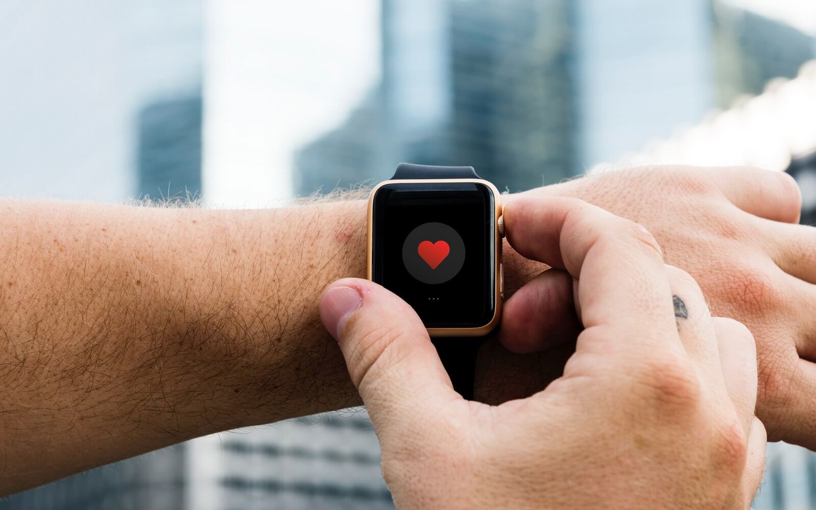 Apple хочет научить Apple Watch прогнозировать инсульт. Apple хочет научить Apple Watch прогнозировать инсульт. Фото.