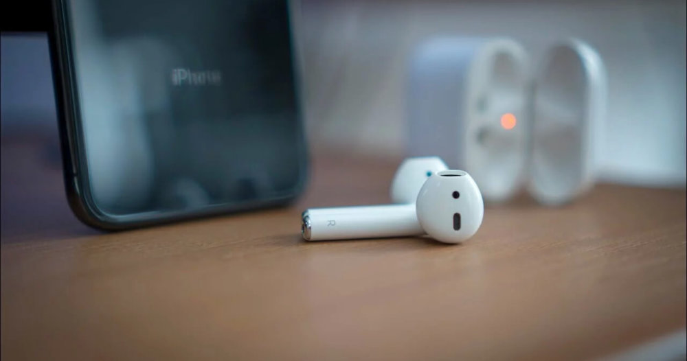 Почему один наушник разряжается быстрее второго airpods. Наушники эпл 2. как сделать колонку из airpods.
