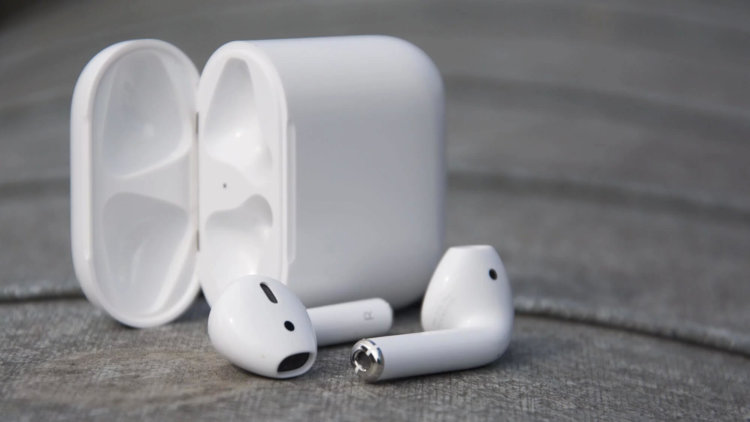 Для AirPods вышло новое обновление ПО. Что нового? Фото.