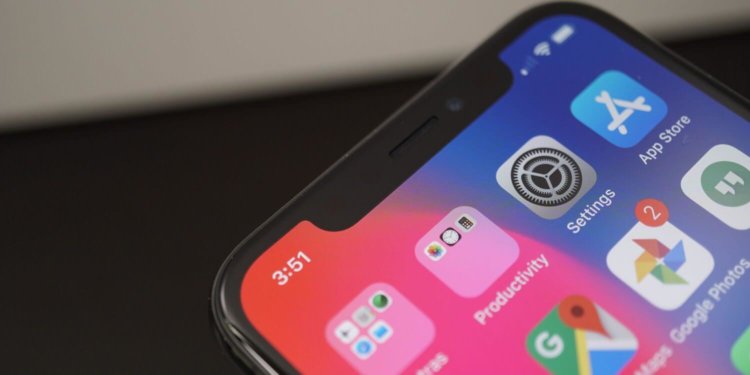 Apple нарушает собственные правила App Store? Фото.