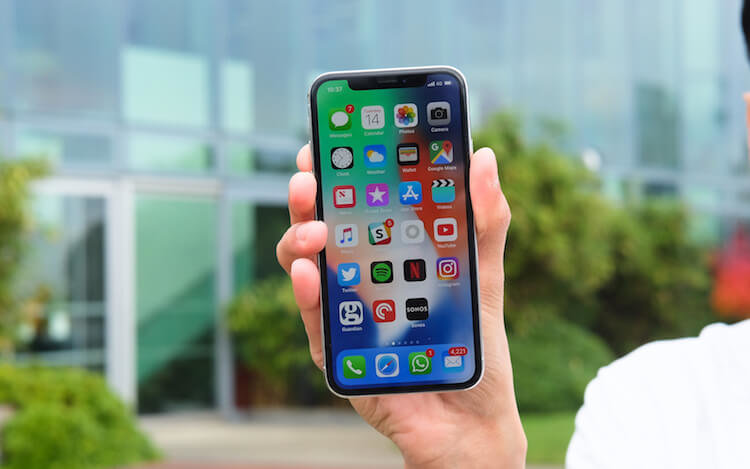 Apple продолжает игнорировать лаги iPhone XS и XS Max. Фото.