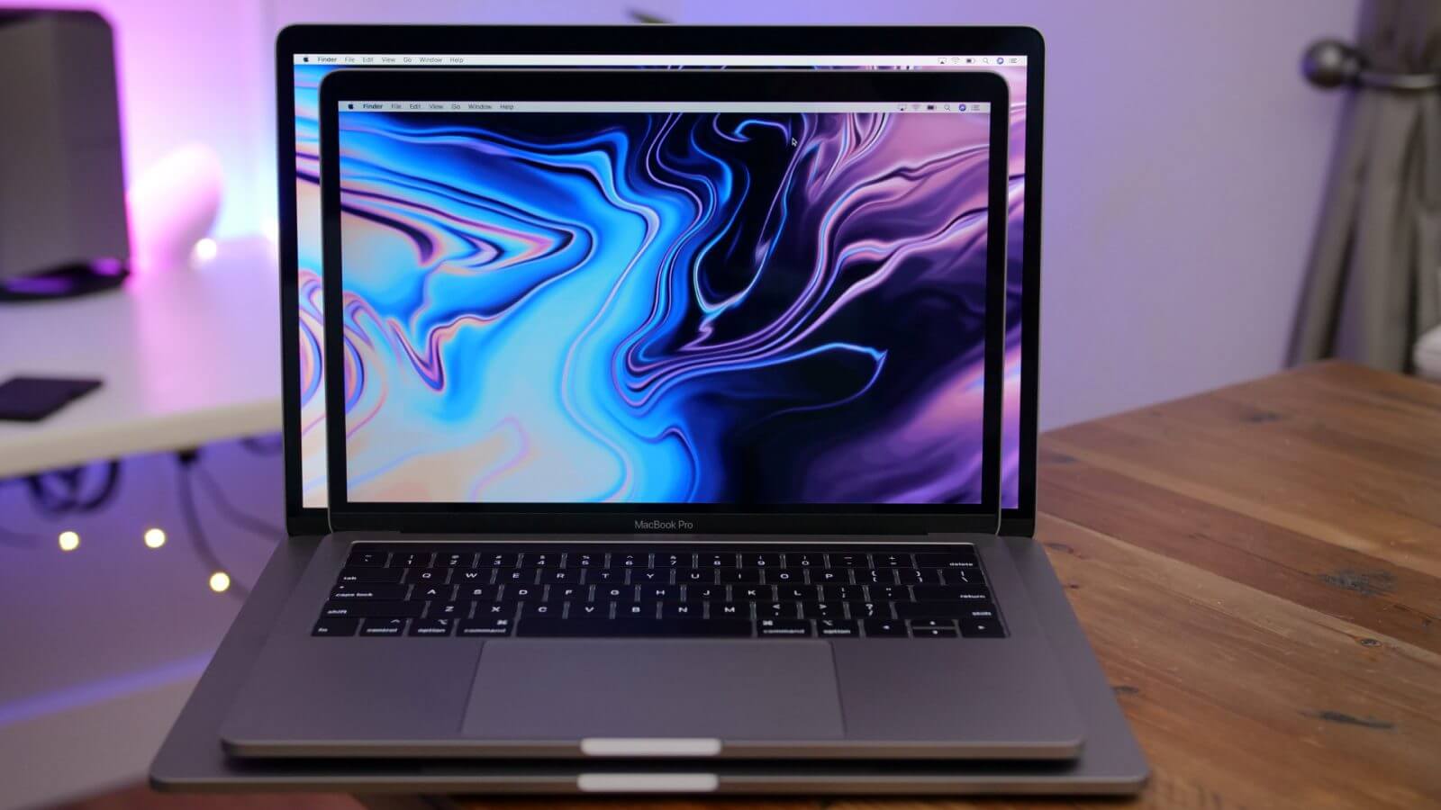 Apple устранила проблему с дисплеями в MacBook Pro (2018)? Apple устранила проблему с дисплеями в MacBook Pro (2018)? Фото.