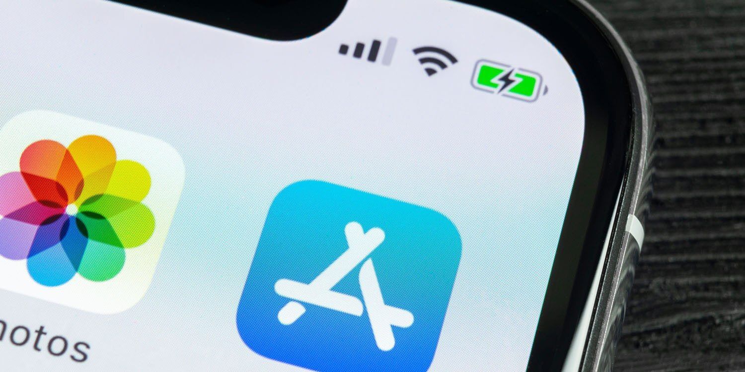 Пользователи пожаловались на сбой в работе App Store. Пользователи пожаловались на сбой в работе App Store. Фото.