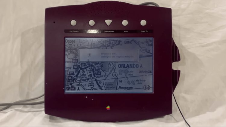 Первым телефоном Apple был вовсе не iPhone. Первым телефоном Apple был вовсе не iPhone. Фото.