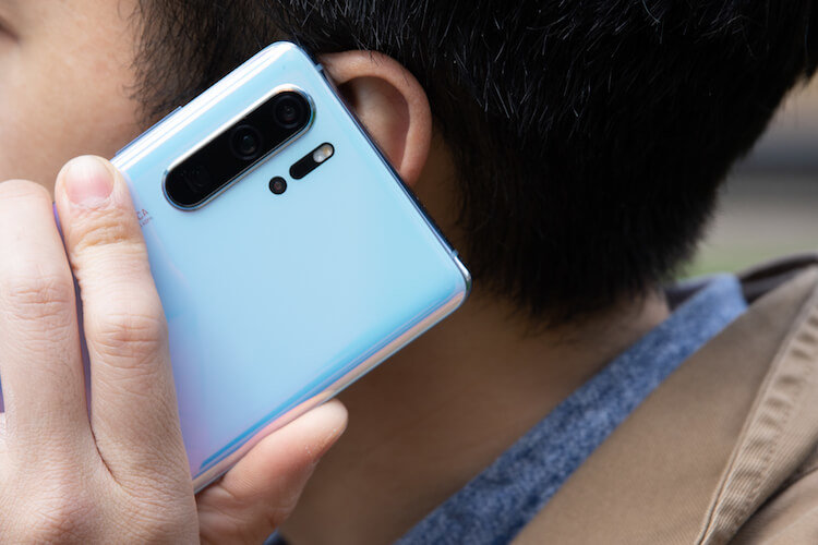 Apple обвинили в экономии на камерах новых iPhone. Фото.