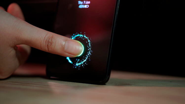 Названы сроки возвращения Touch ID в iPhone. Почему это хорошо. Названы сроки возвращения Touch ID в iPhone. Почему это хорошо. Фото.
