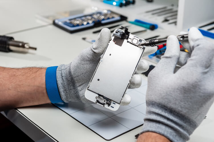Apple обвинили в халатности при производстве iPhone 7. Фото.