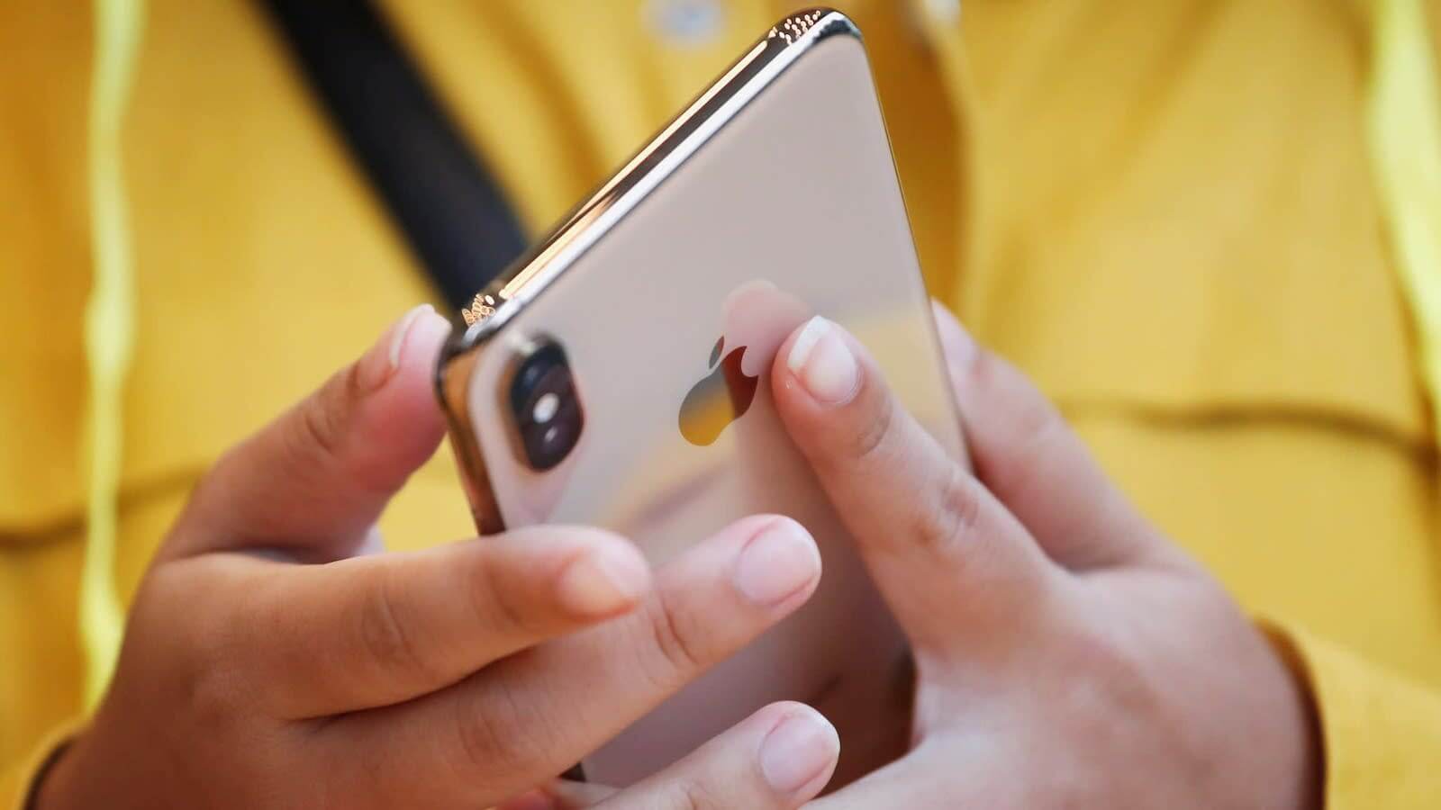 Насколько подорожает iPhone XS из-за увеличения импортных пошлин. Насколько подорожает iPhone XS из-за увеличения импортных пошлин. Фото.