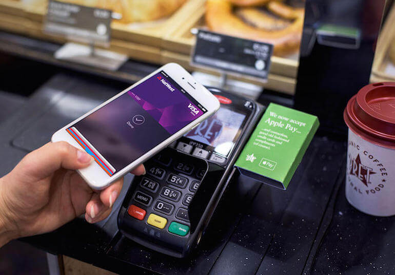 Apple Pay: в типичной “яблочной” манере. 9 сентября 2014 года, между iPhone 6/6+ и Apple Watch. Apple Pay: в типичной “яблочной” манере. 9 сентября 2014 года, между iPhone 6/6+ и Apple Watch. Фото.
