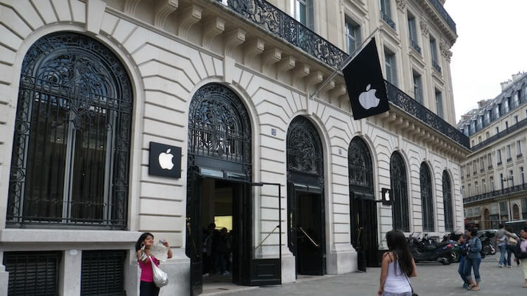 Apple закрыла доступ к своему онлайн-магазину со старых версий OS X. Apple закрыла доступ к своему онлайн-магазину со старых версий OS X. Фото.