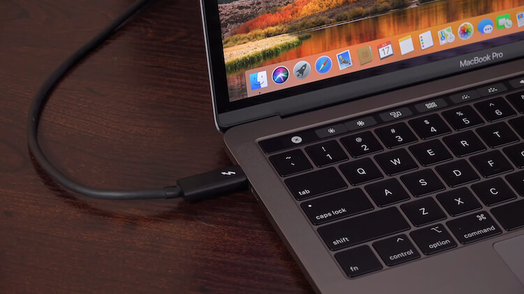 Американский регулятор подтвердил скорый релиз нового MacBook Pro. Американский регулятор подтвердил скорый релиз нового MacBook Pro. Фото.