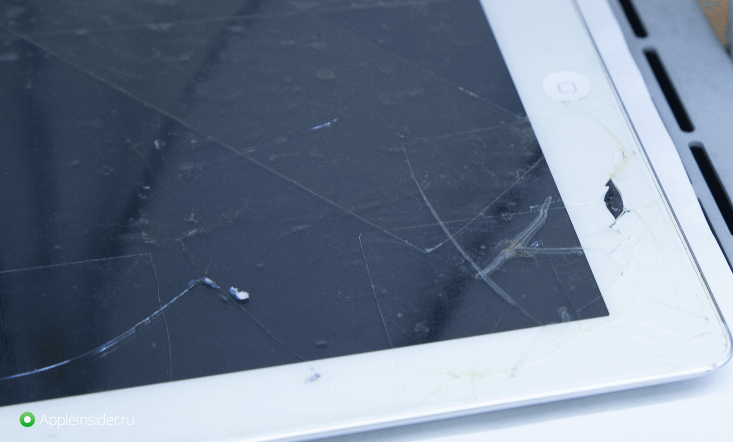 iPad Mini 5упал и разбилось стекло