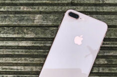 iPhone 8 Plus в России подешевел почти на 40% с начала продаж. Фото.