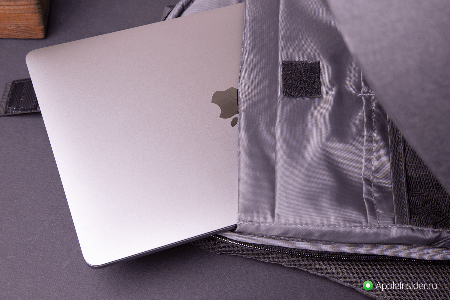 XD Design Bobby Pro — защищенный рюкзак для MacBook и не только. 15-дюймовый MacBook Pro влезает без проблем. XD Design Bobby Pro — защищенный рюкзак для MacBook и не только. 15-дюймовый MacBook Pro влезает без проблем. Фото.