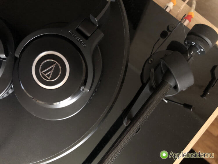 Качество звука Audio-Technica ATH-M40x. Тонарм винилового проигрывателя Pro-Ject Debut Carbon. Качество звука Audio-Technica ATH-M40x. Тонарм винилового проигрывателя Pro-Ject Debut Carbon. Фото.