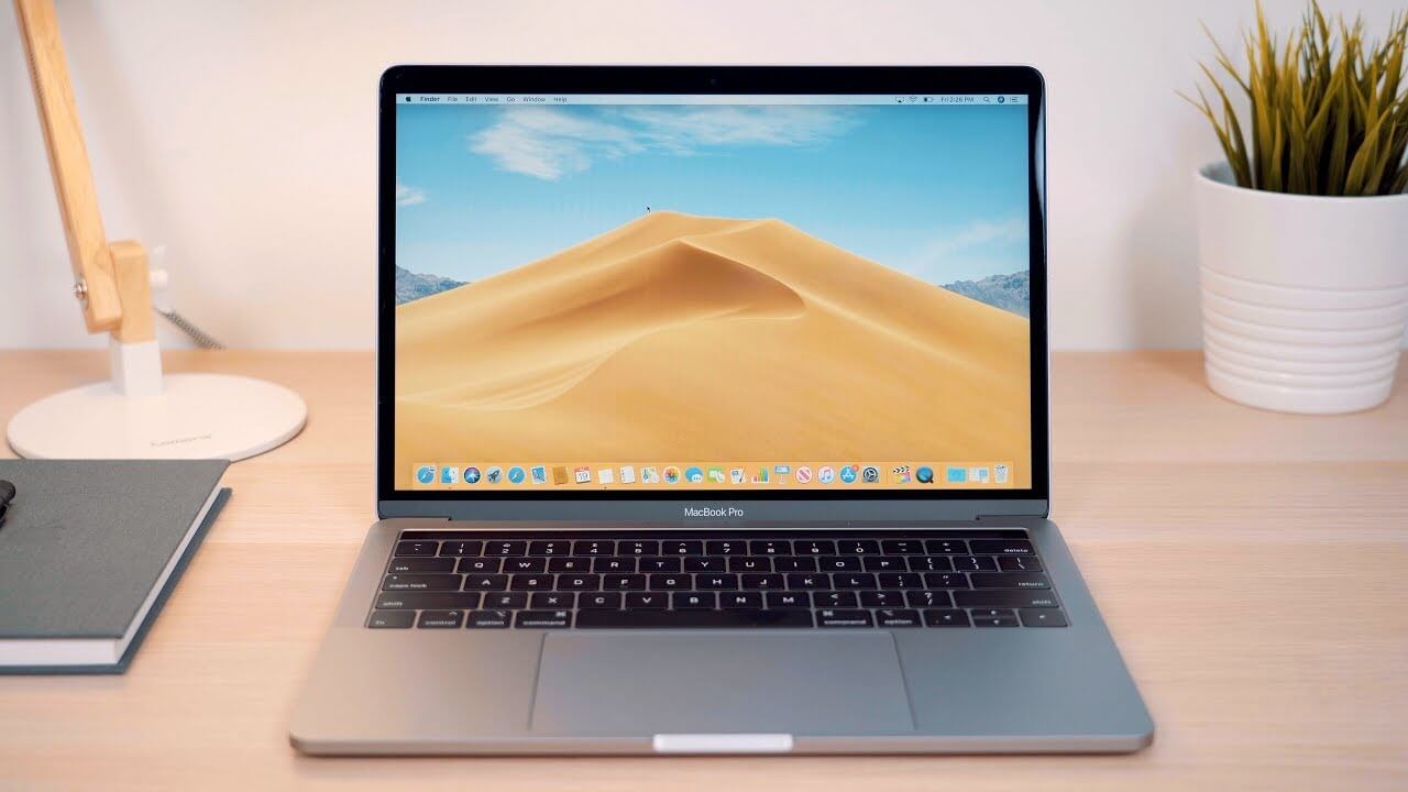 MacBook Pro 2019: пора переходить на iPad Pro! Новый MacBook Pro 2019 очень хорош. MacBook Pro 2019: пора переходить на iPad Pro! Новый MacBook Pro 2019 очень хорош. Фото.