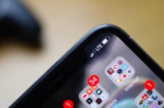 Пользователи iPhone жалуются на проблемы с сетью на iOS 13.3. Фото.