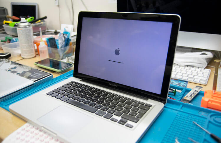 Возвращаем к жизни старый MacBook Pro: два SSD, полная чистка и не только. Фото.