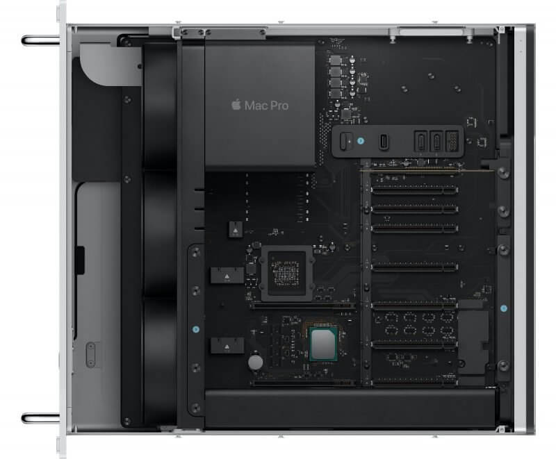 Как выглядит стоечный Mac Pro. Вид сверху, со снятой крышкой. Как выглядит стоечный Mac Pro. Вид сверху, со снятой крышкой. Фото.