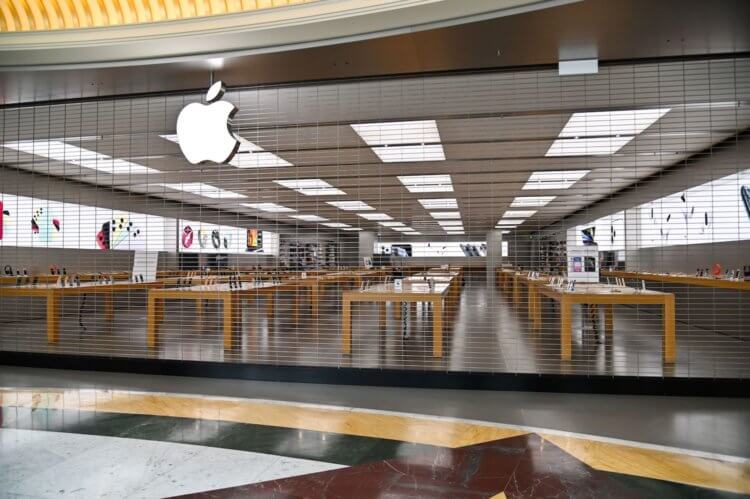 Apple рассказала, когда снова откроет свои магазины. Фото.