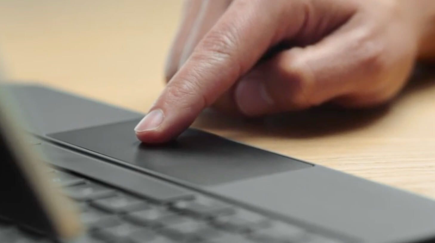Почему не надо покупать Smart Keyboard. Клавиатура с трекпадом не спасет iPad Pro. Почему не надо покупать Smart Keyboard. Клавиатура с трекпадом не спасет iPad Pro. Фото.