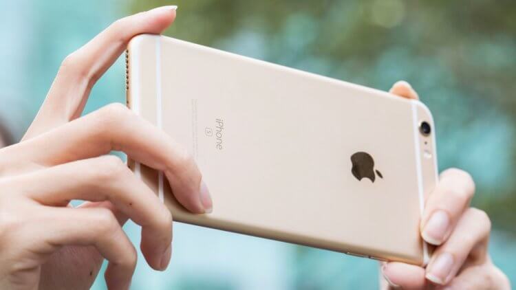 Ищете самый дешёвый iPhone в 2020 году? Он стоит 15 тысяч рублей. Фото.
