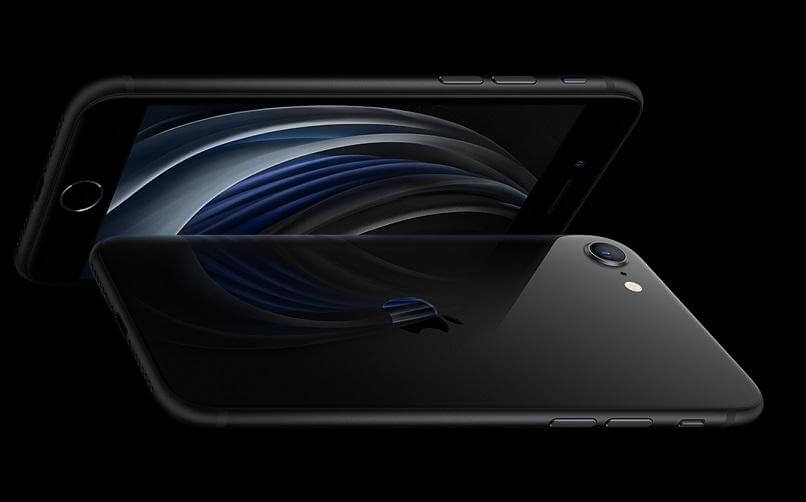 Старт продаж iPhone SE 2. Ну красавчик же, разве нет? Старт продаж iPhone SE 2. Ну красавчик же, разве нет? Фото.