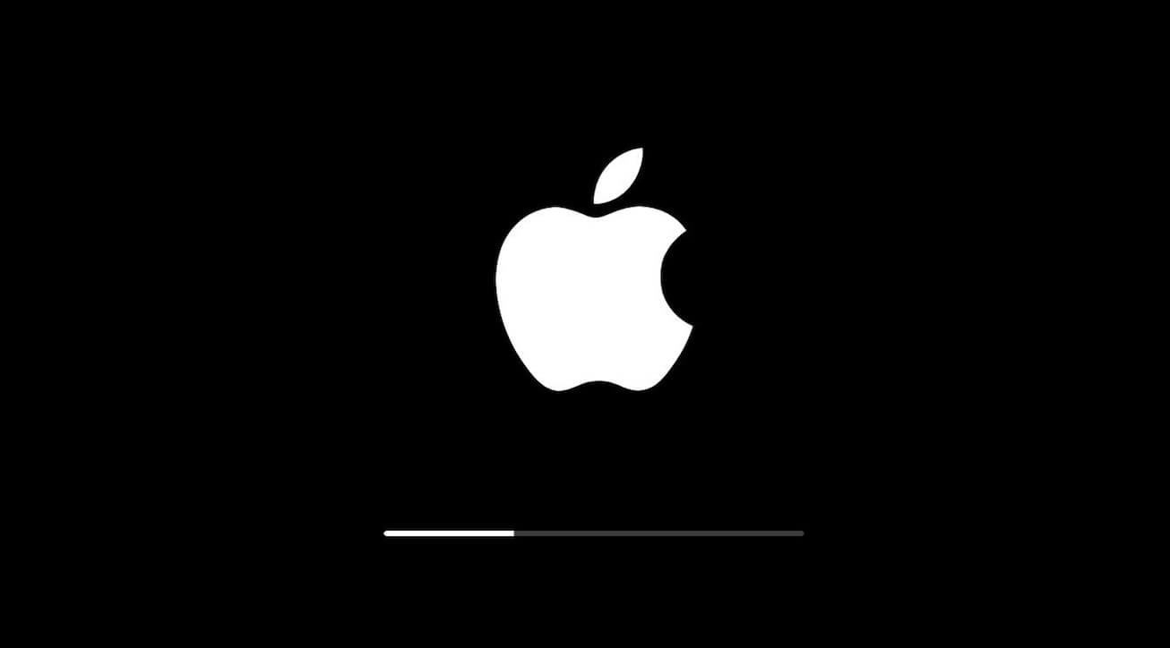 Apple выпустила обновлённую сборку macOS 10.15.4 и watchOS 6.2.1. Apple не очень любит обновлять macOS, поэтому зачастую просто меняет номер сборки, но не номер ОС. Apple выпустила обновлённую сборку macOS 10.15.4 и watchOS 6.2.1. Apple не очень любит обновлять macOS, поэтому зачастую просто меняет номер сборки, но не номер ОС. Фото.
