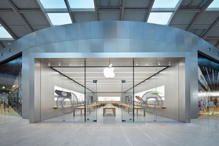 Apple выходит из кризиса? Компания открывает новые магазины и бьет рекорды на бирже. Фото.