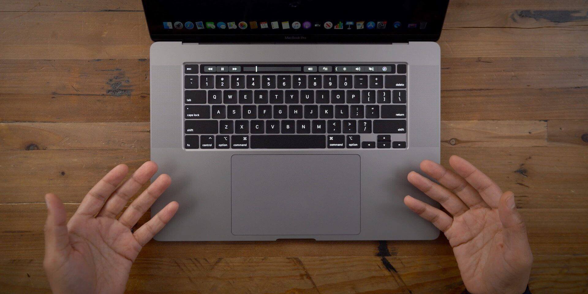 Процессор MacBook Pro 13″ 2020. У MacBook Pro 16″ классная акустика, которая не добралась до 13-дюймовой модели. Процессор MacBook Pro 13″ 2020. У MacBook Pro 16″ классная акустика, которая не добралась до 13-дюймовой модели. Фото.