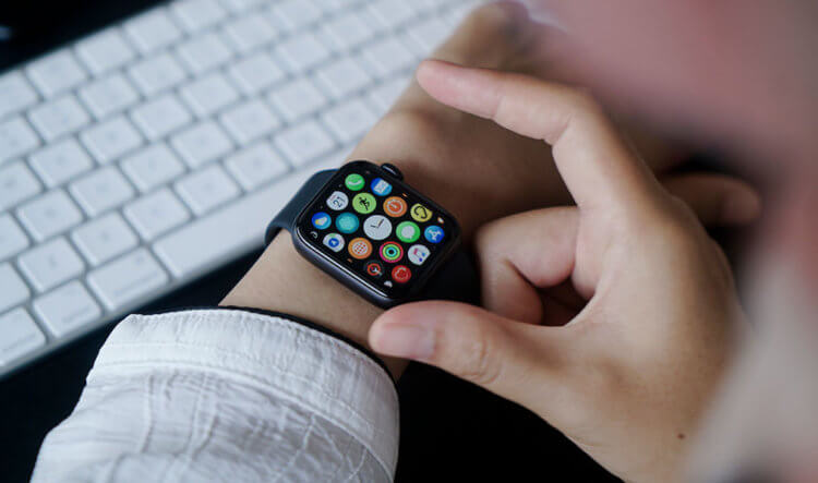 В Apple рассказали, что не планировали Apple Watch такими, как сейчас. Фото.