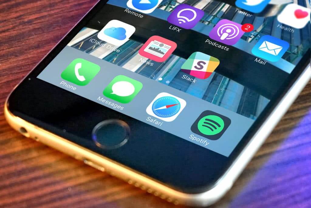 Замедление iPhone. Проблема коснулась в основном старых iPhone. Замедление iPhone. Проблема коснулась в основном старых iPhone. Фото.