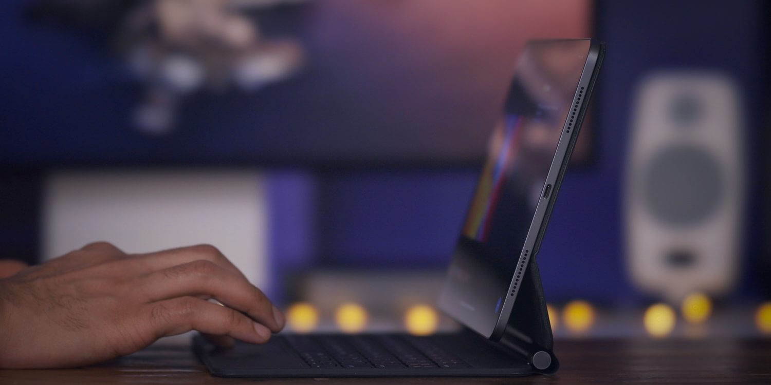 Как выглядит Magic Keyboard для iPad Pro внутри. За счет листа из металла iPad Pro держится на этой клавиатуре и не падает. Как выглядит Magic Keyboard для iPad Pro внутри. За счет листа из металла iPad Pro держится на этой клавиатуре и не падает. Фото.