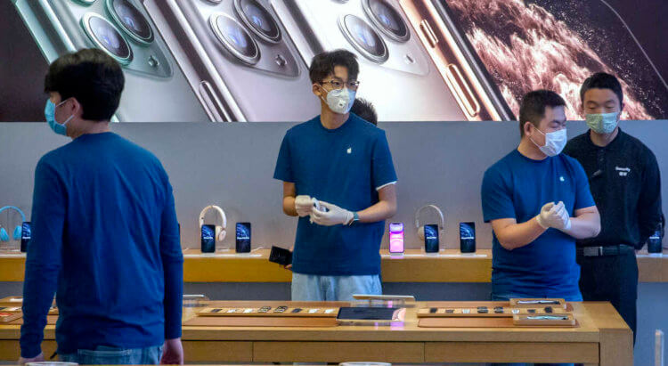 Apple открыла первые Apple Store, но теперь они работают совсем по-другому. Фото.