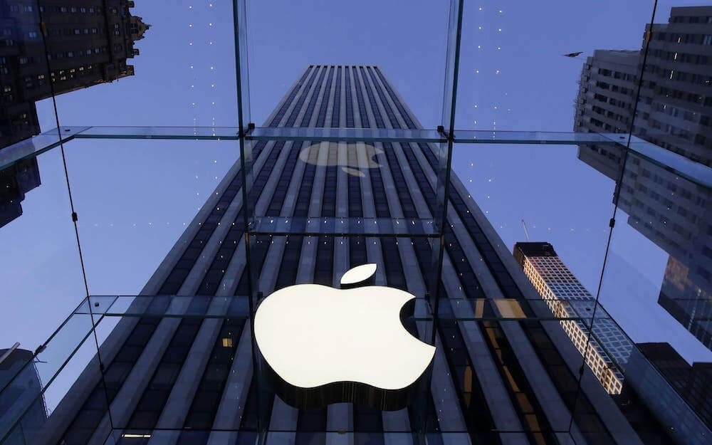 Акции Apple — прогноз. Apple уже совсем скоро будет стоить 2 триллиона долларов. Акции Apple — прогноз. Apple уже совсем скоро будет стоить 2 триллиона долларов. Фото.