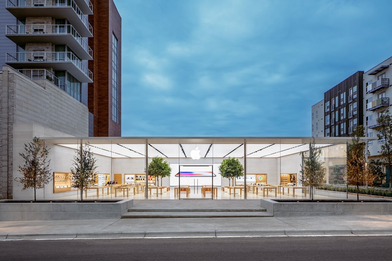 Apple Store в США. Один из Apple Store в Техасе. Apple Store в США. Один из Apple Store в Техасе. Фото.